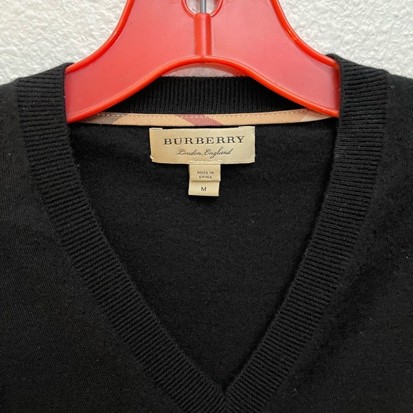 Gorgeous Burberry 100% Cashmere Sweater w/ Romantic Detailing Med $1050 - Picture 5 of 10